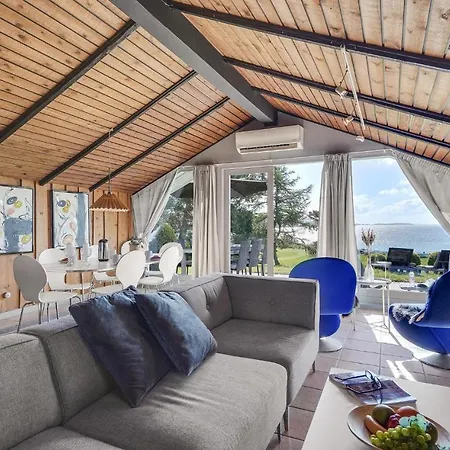 Three-bedroom In Nyaraló Fåborg